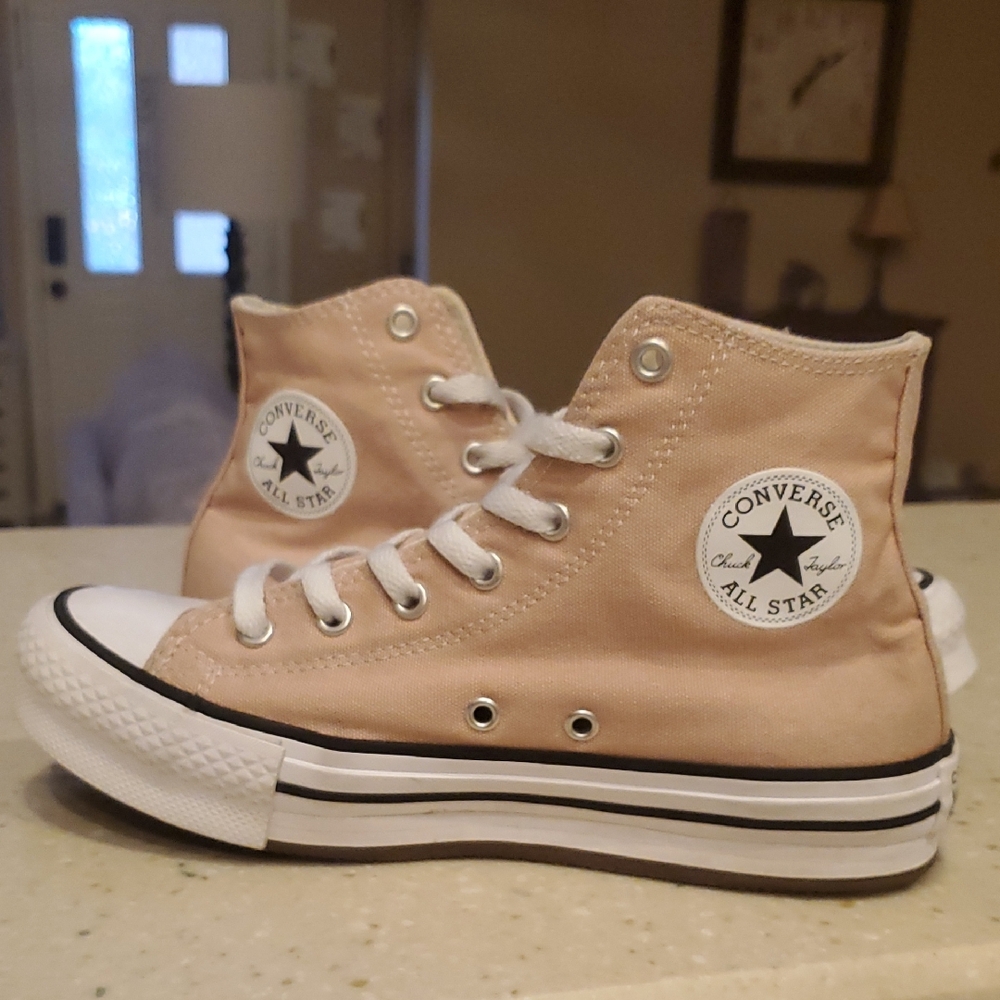 Converse High-Top Sneakers in Light Pink